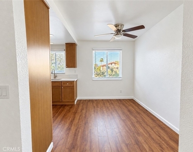 136 N Marshall Court - Photo Thumbnail 5