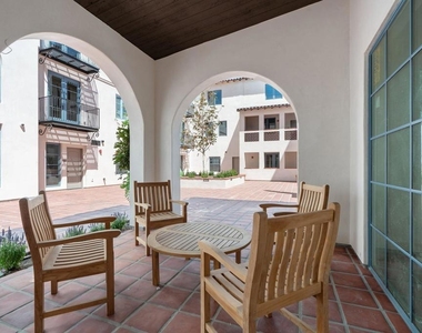 111 N Madison Avenue - Photo Thumbnail 17