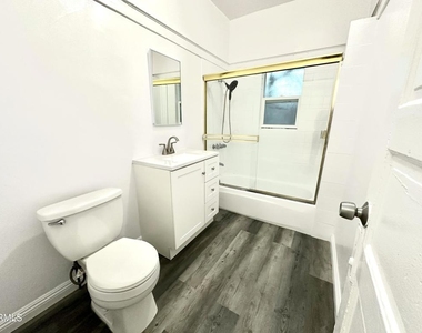 1278 N Wilton Place - Photo Thumbnail 5