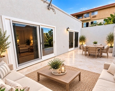 2346 Via Mariposa W - Photo Thumbnail 25