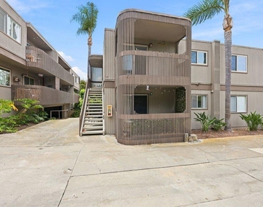 155 Rosebay Drive - Photo Thumbnail 16