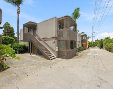 155 Rosebay Drive - Photo Thumbnail 15