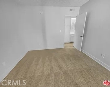 1350 W Lambert Road - Photo Thumbnail 9
