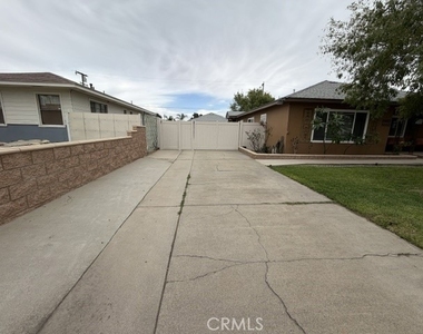 7773 Kempster - Photo Thumbnail 18