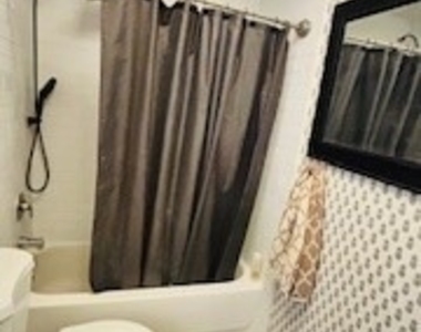 620 N Sweetzer - Photo Thumbnail 15