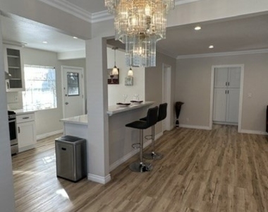 317 Morris Place - Photo Thumbnail 15