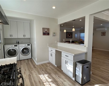 317 Morris Place - Photo Thumbnail 11