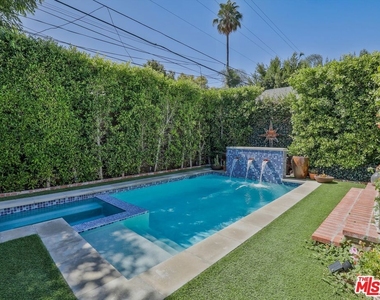 843 N Stanley Avenue - Photo Thumbnail 30