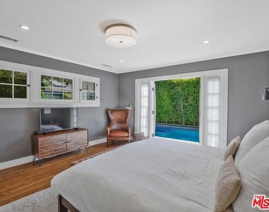 843 N Stanley Avenue - Photo Thumbnail 7