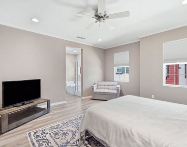 22077 Barrington Way - Photo Thumbnail 16