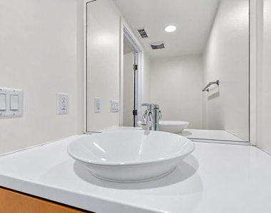 2201 Edendale Lane - Photo Thumbnail 6