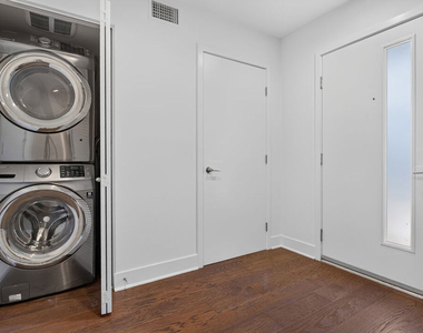 2201 Edendale Lane - Photo Thumbnail 7