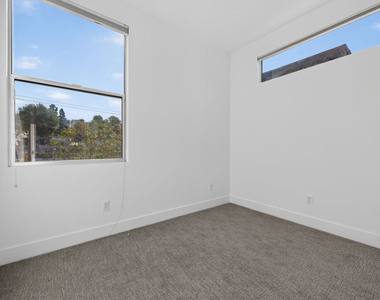 2201 Edendale Lane - Photo Thumbnail 27
