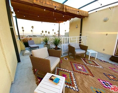 928 19th Street - Photo Thumbnail 18
