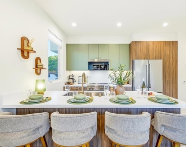 3905 Haines St. - Photo Thumbnail 6
