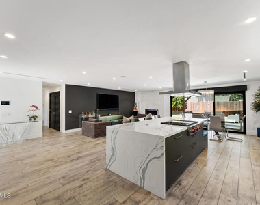 6621 Tamarind Street - Photo Thumbnail 10