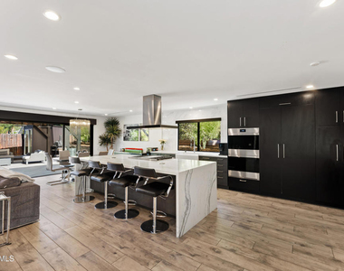 6621 Tamarind Street - Photo Thumbnail 9