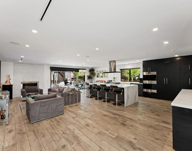 6621 Tamarind Street - Photo Thumbnail 7