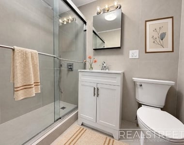 93 Underhill Avenue - Photo Thumbnail 12