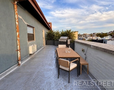93 Underhill Avenue - Photo Thumbnail 13