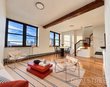 93 Underhill Avenue - Photo Thumbnail 2