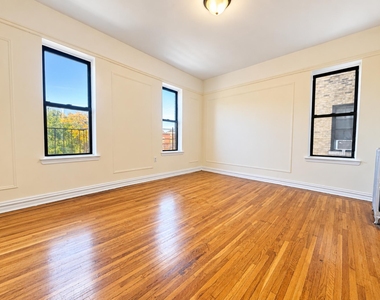 114-116 West 238th Street - Photo Thumbnail 3