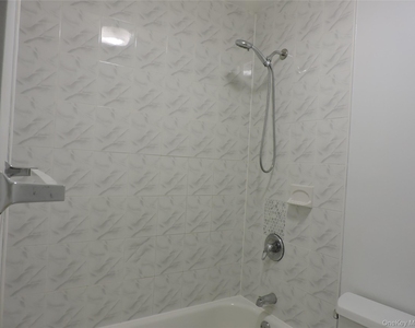 21942 141st Avenue - Photo Thumbnail 12