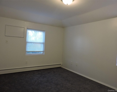 21942 141st Avenue - Photo Thumbnail 10