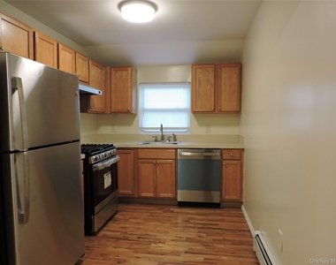 21942 141st Avenue - Photo Thumbnail 3