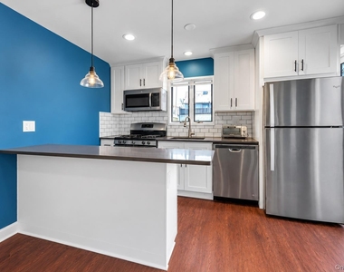 491 Oakland Avenue - Photo Thumbnail 4