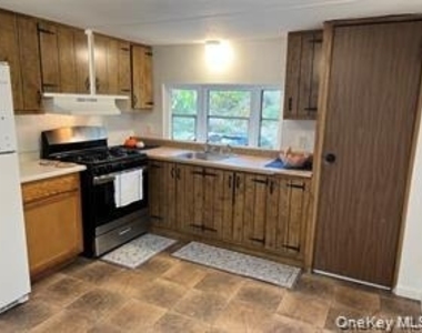 368 Union Avenue - Photo Thumbnail 1
