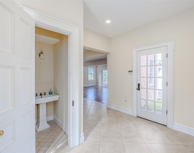 246 Shore Road - Photo Thumbnail 15