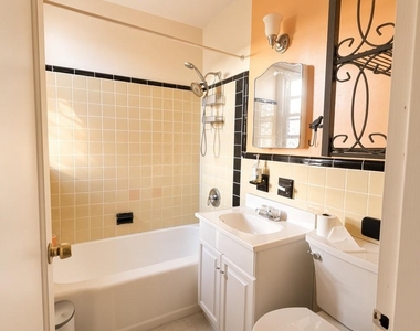 8 Wainwright Avenue - Photo Thumbnail 4