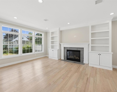 1750 Henry Road - Photo Thumbnail 14