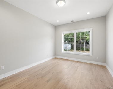 1750 Henry Road - Photo Thumbnail 21