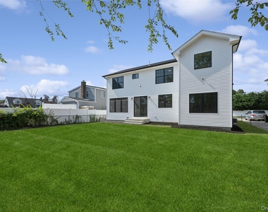1750 Henry Road - Photo Thumbnail 5