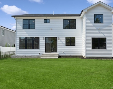 1750 Henry Road - Photo Thumbnail 6
