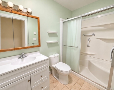 426 Aylesbury Court - Photo Thumbnail 4