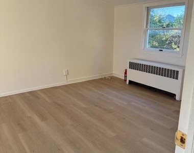 27 Knob Hill Road - Photo Thumbnail 13