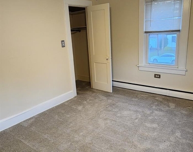 124 Runyon Avenue - Photo Thumbnail 8