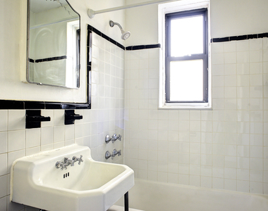 54 E 8th Street - Photo Thumbnail 7
