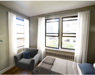 54 E 8th Street - Photo Thumbnail 4