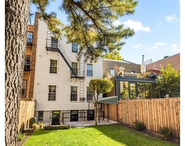 641 Leonard Street - Photo Thumbnail 6