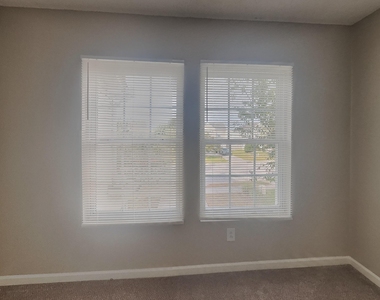 1205 Rutledge Landing Drive - Photo Thumbnail 10