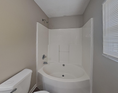 1205 Rutledge Landing Drive - Photo Thumbnail 8