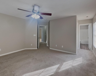 1205 Rutledge Landing Drive - Photo Thumbnail 5