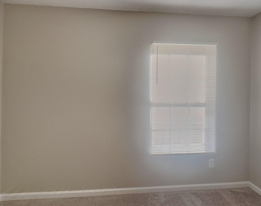1205 Rutledge Landing Drive - Photo Thumbnail 12