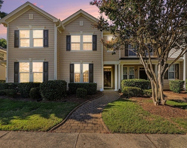 160 Point Comfort Lane - Photo Thumbnail 2