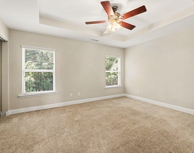 160 Point Comfort Lane - Photo Thumbnail 12