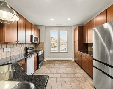 160 Point Comfort Lane - Photo Thumbnail 8